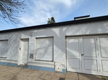 Casa · 161m² · 4 Ambientes · 1 Cochera · Venta/casa/3dorm./pileta/b°central Cordoba
