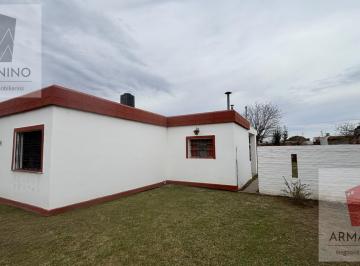 Casa · 200m² · 5 Ambientes · Venta Casa Barrio Marques de Sobremonte 3 Dormitorio Gran Terreno Apta Credito