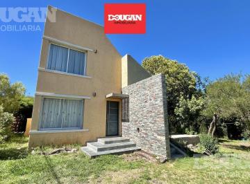 Casa · 76m² · 4 Ambientes · 1 Cochera · Casa en Venta - Cercanía Al Centro - Merlo San Luis