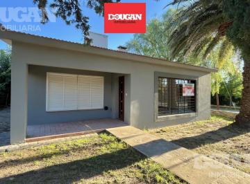 Casa · 105m² · 5 Ambientes · 1 Cochera · Casa Céntrica con Gas Natural en Venta - Merlo / San Luis