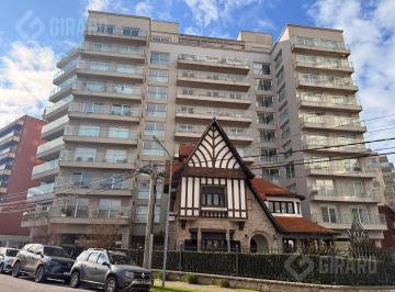 Departamento · 62m² · 2 Ambientes · 1 Cochera · Departamento Dos Ambientes con Cochera en Playa Grande