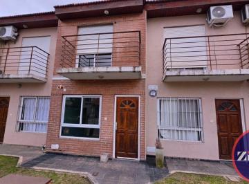 Casa de 3 ambientes, San Miguel · Dúplex en Alquiler C/ Cochera, Piscina Barrio Las Rosas, San Miguel