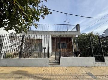 Casa · 66m² · 2 Ambientes · Venta Casa 2 Ambientes con Gran Potencial