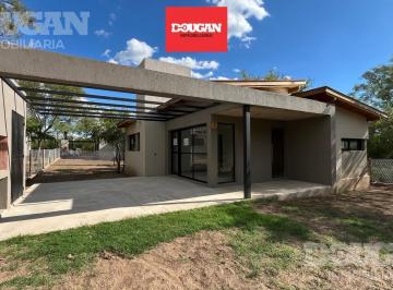 Casa · 86m² · 4 Ambientes · 1 Cochera · Casa en La Sebastiana - 3 Dorm. y Gas Natural