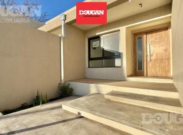 Casa · 100m² · 4 Ambientes · 2 Cocheras · Dúplex de Categoría a La Venta - Merlo San Luis