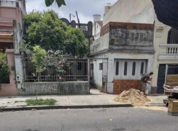 Casa · 170m² · 4 Ambientes · 1 Cochera · Casa en Venta en Velez Sarsfield, Capital Federal, Buenos Aires