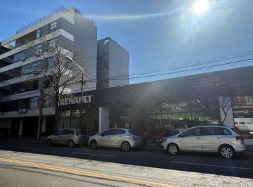 Local comercial · 650m² · 8 Cocheras · Local en Alquiler en San Fernando