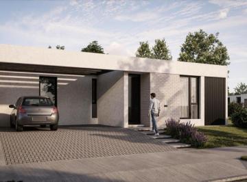 Casa · 116m² · 2 Dormitorios · 2 Cocheras · Casa Planta Baja 2 Dorm 2 Baños Lote 250 en Docta Av