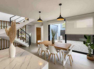 PH · 160m² · 4 Ambientes · 1 Cochera · Casa en Alquiler Anual 3 Dorm. Punta Ballena