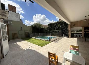 Casa · 140m² · 5 Ambientes · 2 Cocheras · Venta Casa de 5 Ambientes con Cochera Quincho y Pileta en San Miguel