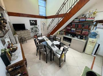 PH · 70m² · 5 Ambientes · Venta PH 4 Ambientes Boedo Impecable
