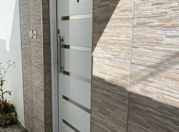 PH · 52m² · 3 Ambientes · PH de 71 m² con 2 Habitaciones en Venta en La Plata