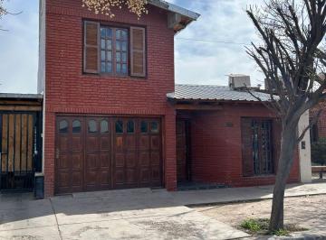 Casa de 4 ambientes, San Rafael · Casa en Venta Sobre Calle Mosconi Al 220