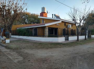 Casa de 4 ambientes, Villa Dolores · Casa en Traslasierra - Piedra Pintada, Villa Dolores - a 150 m del Río y El Camping Municipal