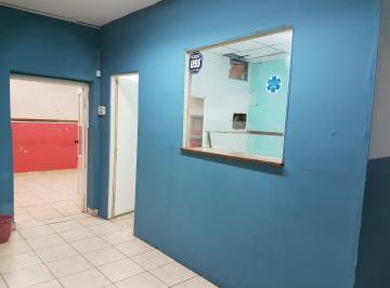 Local comercial · 200m² · 8 Ambientes · Alquiler de Local / Oficinas en Centro de San Fernando Ideal Consultorio Centro Medico Jardin