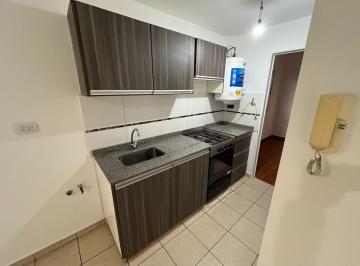 Departamento · 38m² · 2 Ambientes · Alquiler • 2 Ambientes • Segundo Piso por Escalera • Mansilla 400