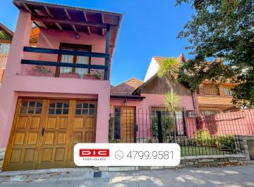 Casa · 165m² · 5 Ambientes · 1 Cochera · Casa 4 Dorm. Venta - Olivos