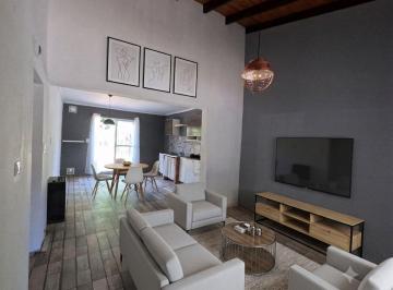 Casa · 69m² · 3 Ambientes · 2 Cocheras · Campana Casa 3 Ambientes a m de Panamericana.