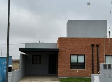 PH · 90m² · 2 Ambientes · 2 Cocheras · Duplex en Quebradas de Manantiales