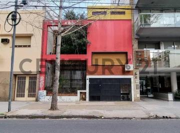 Local comercial · 400m² · 5 Ambientes · Oportunidad Local en Alquiler Sin Expensas en Zona Comercial de Alto Transito.