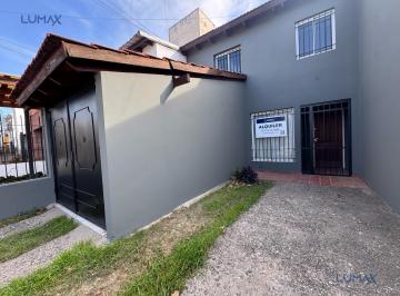 Casa · 120m² · 5 Ambientes · 1 Cochera · Casa en Parque Capital