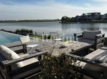 Casa · 400m² · 6 Ambientes · 6 Cocheras · Casa en Alq. Temporario en Virazón, Nordelta, Tigre