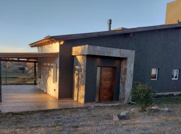 Casa · 181m² · 4 Ambientes · Se Vende Casa Altos Corral Posibilidad Hipotecario