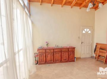 PH · 95m² · 5 Ambientes · PH en Venta en Bloque de 5 Ambientes en Olivos
