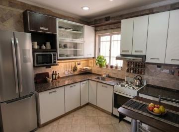 PH · 65m² · 3 Ambientes · PH en Venta - Delgado 667 Piso 1 - Uf 2 - Cfte - 3amb. - 96 m² Totales - Terraza - Colegiales