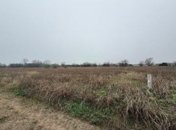 Terreno · 2ha · Terreno en Venta en Villa Retiro