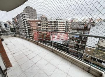 Departamento de 3 ambientes, Almagro · Depto 3 Amb en Piso Alto con Balcón Aterrazado Al Frente