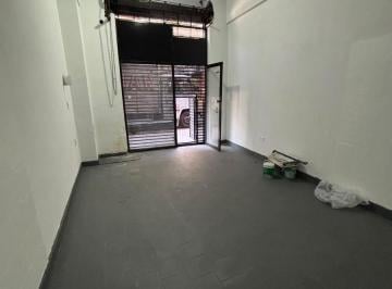 Local comercial · 23m² · 1 Ambiente · Local de Planta Baja Libre en Bme Mitre 2192! Expensas Bajas!