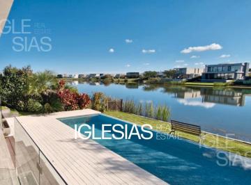 Casa · 271m² · 5 Ambientes · 2 Cocheras · Casa en Venta Al Lago en Acacias, Puertos del Lago, Escobar