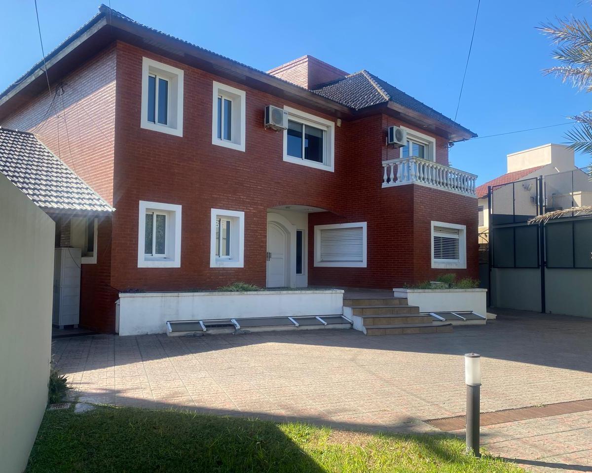 Casa en venta ubicada en calle 12 entre 509 y 510