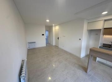 Departamento · 43m² · 2 Ambientes · 1 Cochera · Alquiler 24 Meses Semipiso 2 Ambientes con Cochera