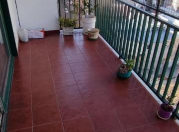 Departamento · 73m² · 3 Ambientes · 3 Amb Al Frente con Balcón Aterrazado de 4,50 X 1,70. en Esquina, Todo Luz y Sol, Orientación Este E