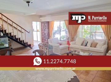 Casa · 169m² · 4 Ambientes · 2 Cocheras · Amplia y Luminosa Casa de 4 Ambientes en Florida