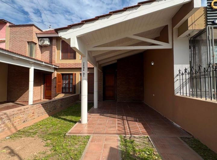 Casa · 100m² · 4 Ambientes · 1 Cochera