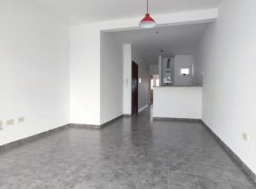 Departamento de 2 ambientes, La Plata · Excelente Semipiso, Centro Comercial Calle 12.