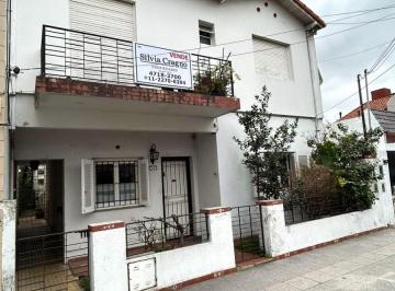 PH de 4 ambientes, Vicente López · PH 4 Amb. en Pa con Balcón y Amplio Patio - Juan B Justo 757, Florida, Vicente López.