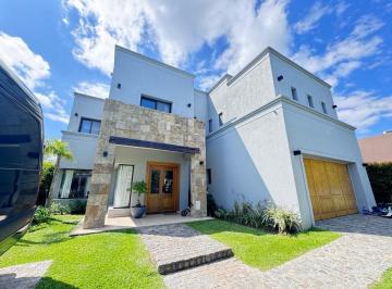 Casa · 312m² · 5 Ambientes · 1 Cochera · Casa en Venta en Los Alisos, Nordelta, Tigre
