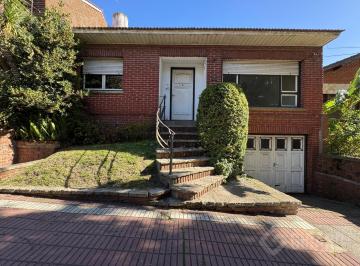 Casa · 168m² · 4 Ambientes · 1 Cochera · PH 4 Ambientes en Venta en Zona Chauvin