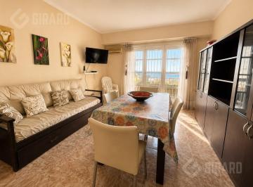 Departamento · 56m² · 2 Ambientes · Venta de 2 Amb a La Calle en Zona Centro, Vista Al Mar Desde El Balcón.