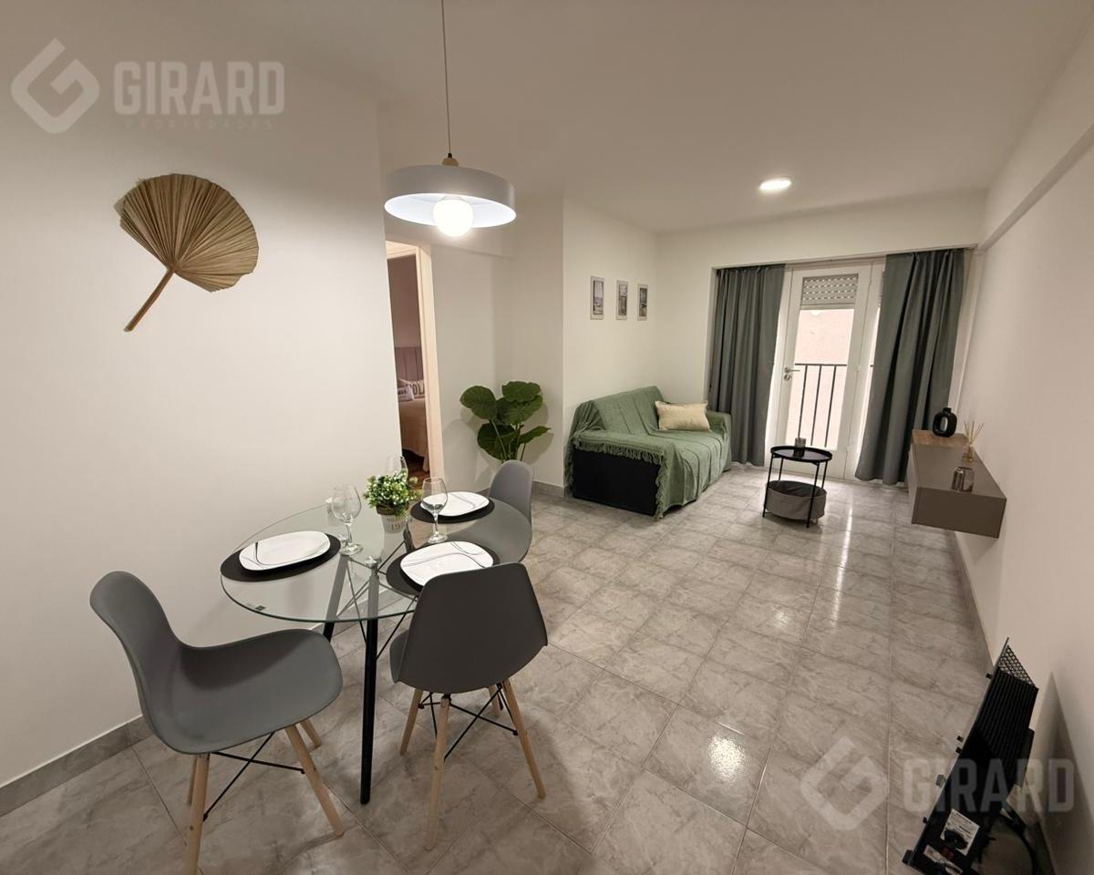 Venta de departamento 2 ambientes reciclado con balcón