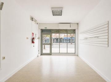 Local comercial · 51m² · Alquiler Local Comercial Sobre Av 8 de Octubre