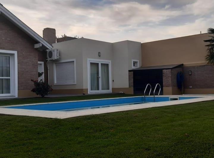 Casa · 500m² · 4 Ambientes