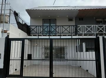 Imagen1 · Venta Dúplex 4 Ambientes con Patio y Cochera en Parque Luro