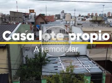 Casa · 167m² · 8 Ambientes · Se Vende Casa Multifamiliar a Reciclar (Parque Avellaneda)