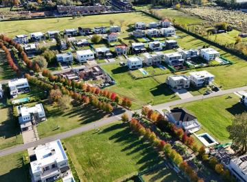 Terreno · 958m² · Lote en Venta en Chateau Pilar