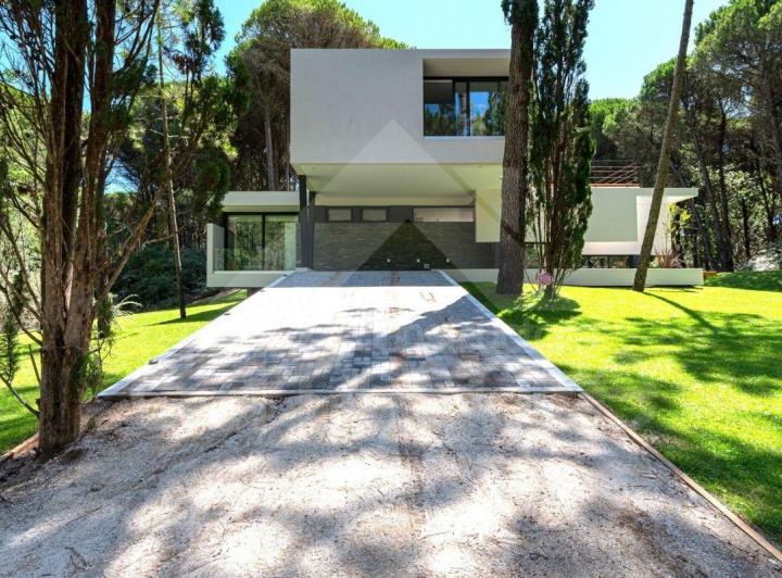 Casa · 322m² · 5 Ambientes